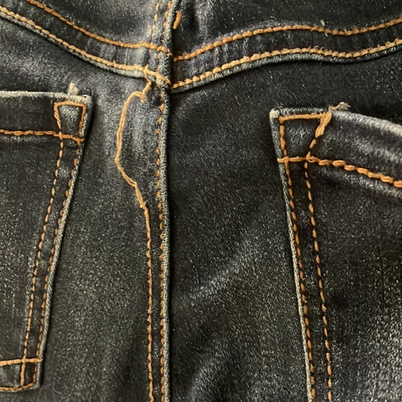 Blue stretchy jeans. Boot leg curvy fit. - Picture 5 of 8